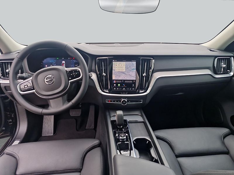 Volvo V60 B4 Plus Dark - fotka 11 z 15