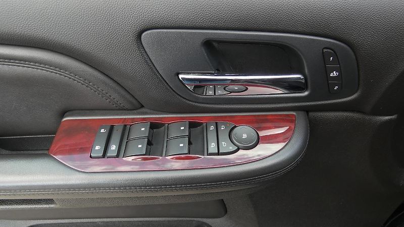 Cadillac Escalade 6,2 V8 301kW - fotka 9 z 23