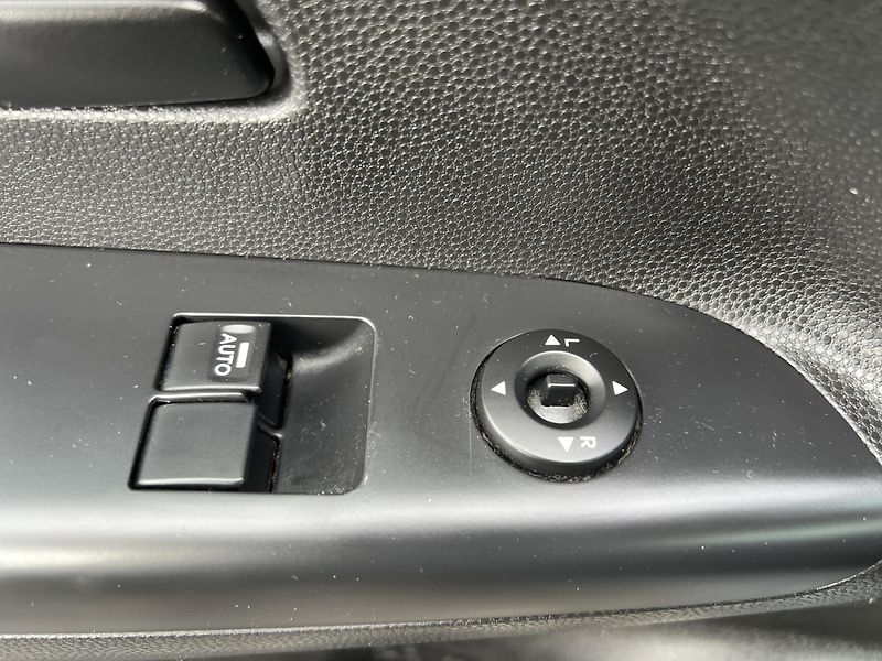 Kia Venga 1.4CVVT 66kw  KLIMA PANORAMA - fotka 12 z 38
