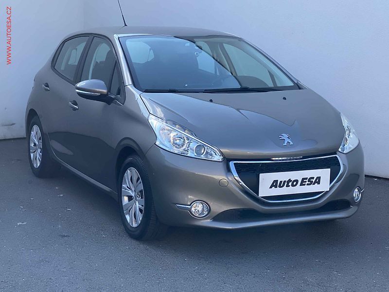 Peugeot 208 (2016) 1.2 PT, 1.maj,ČR, Active - fotografie inzerátu