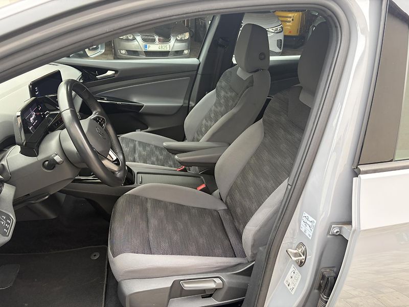 Volkswagen ID.4 (2023) PRO 77kwh, SOH 90%, 2023 - fotka 5 z 11