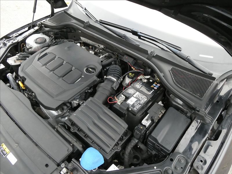 Škoda Octavia 2,0 TDi 110kW serviska,ČR,DPH - fotka 43 z 46