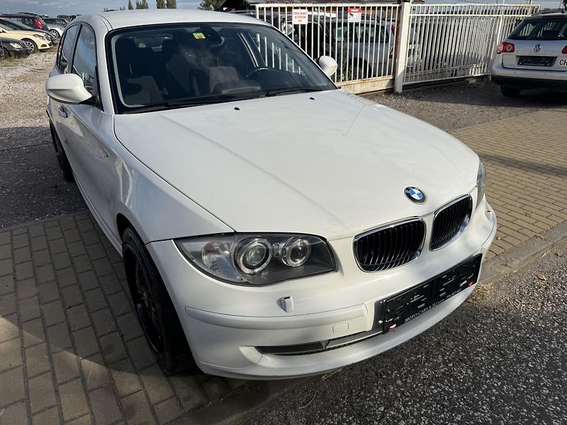 BMW Řada 1 (2009) - fotka 8 z 44