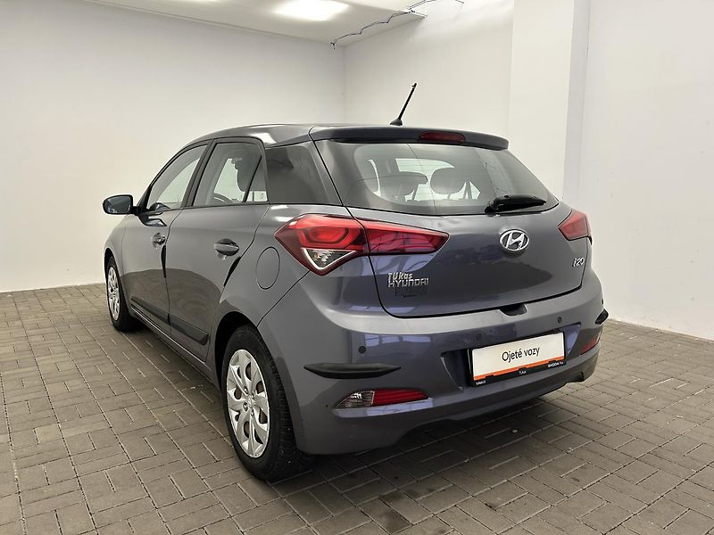 Hyundai i20 1.2 i Comfort - fotka 20 z 21