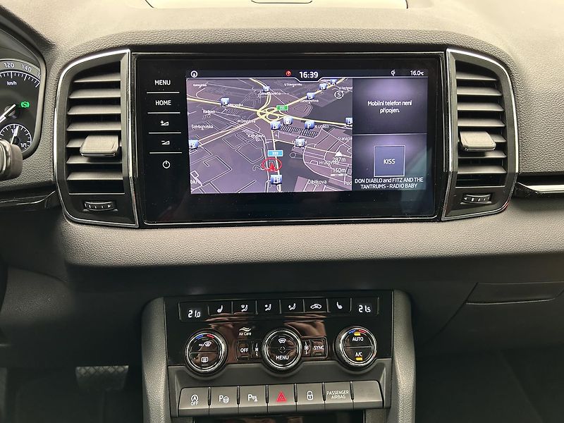 Škoda Karoq 2.0 TDI 4x4 Style - fotka 25 z 32