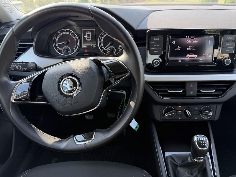 Škoda Scala (2021) 1.5 tsi 110 kW / DPH - fotka 12 z 16