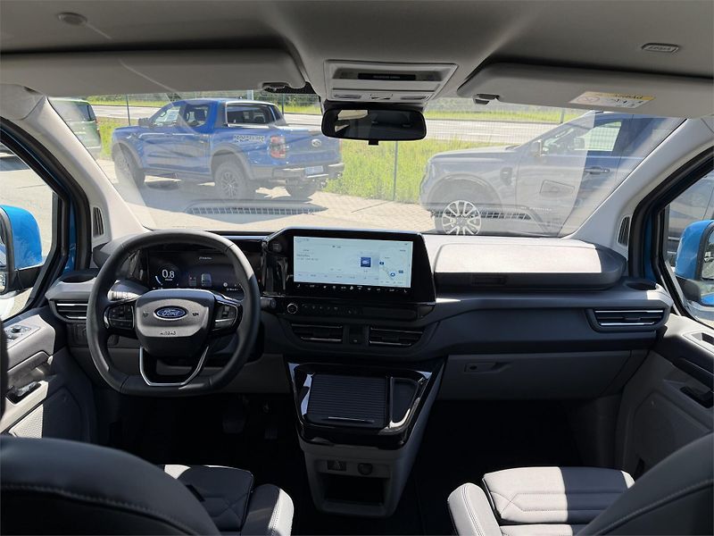 Ford Tourneo Custom (2025) Titanium X L2, Tourneo, 2.0 Ec - fotka 14 z 22
