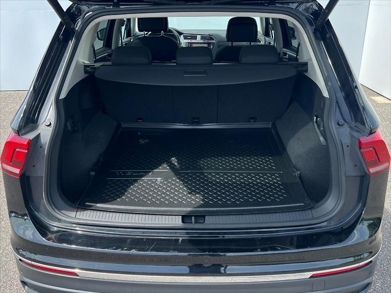 Volkswagen Tiguan Allspace 2,0 TDi 110kW 7DSG LIFE - fotka 14 z 25