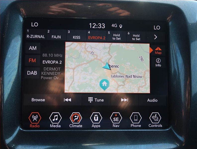 Jeep Compass (2021) 1.3 T-GDI - fotka 13 z 22