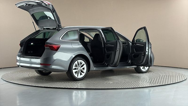 Škoda Octavia 1.5 TSI Style Combi - fotka 6 z 25