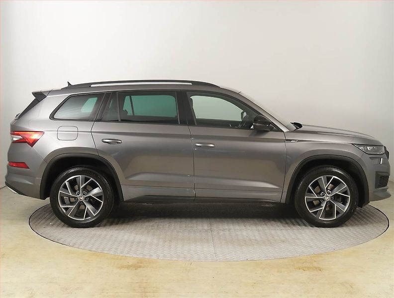 Škoda Kodiaq (2022) Sportline 2.0 TDI - fotka 6 z 22