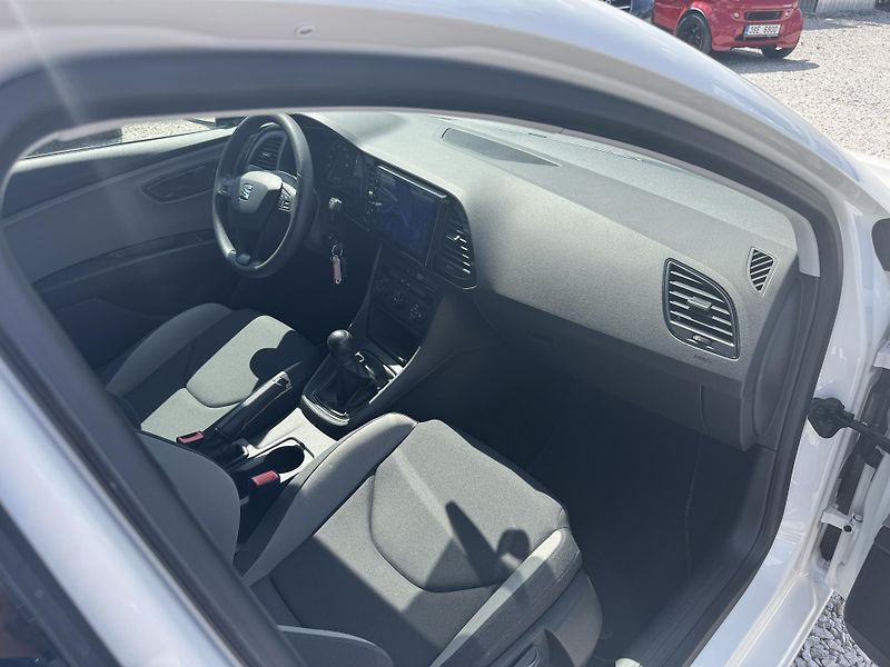 Seat Leon (2016) 1.2TSi,rezervace - fotka 25 z 38