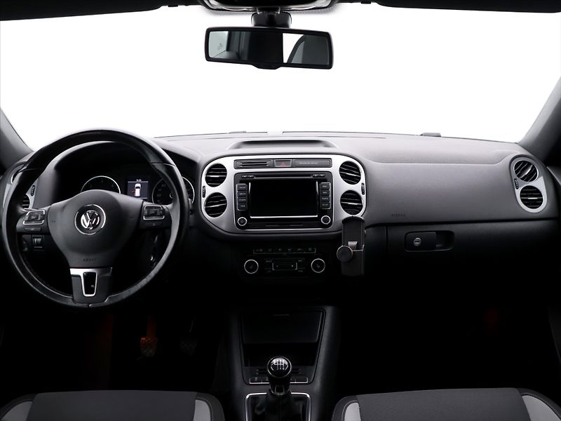 Volkswagen Tiguan 2,0 TDI 103kW Sport&Style 1.Ma - fotka 21 z 28