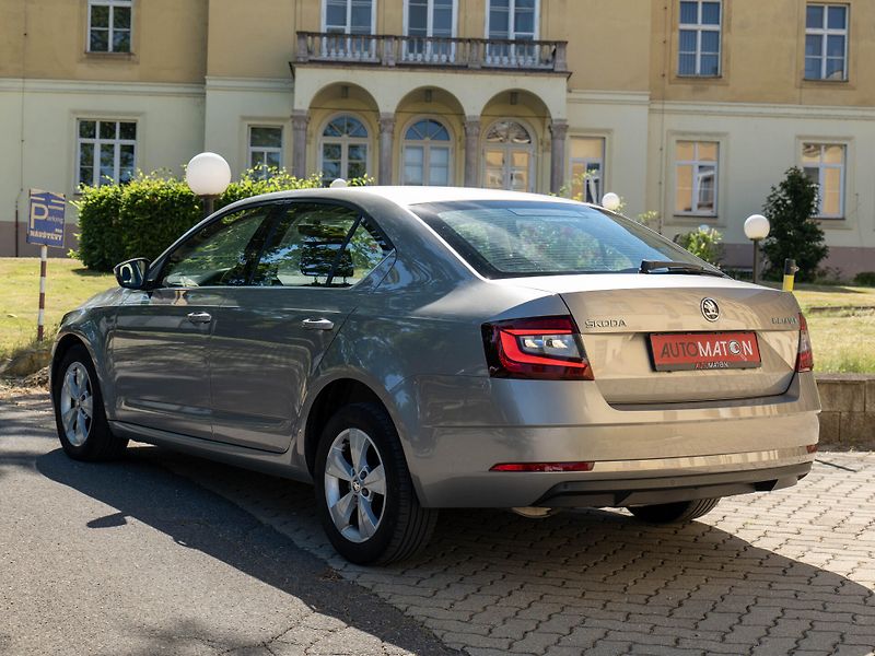 Škoda Octavia 1.4 TSI 110 kW Tažné CarPlay - fotka 8 z 28