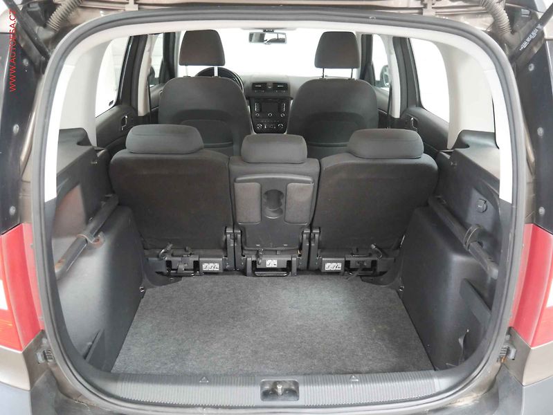 Škoda Yeti (2012) 2.0 TDI, ČR, Navi, panor. - fotka 7 z 19