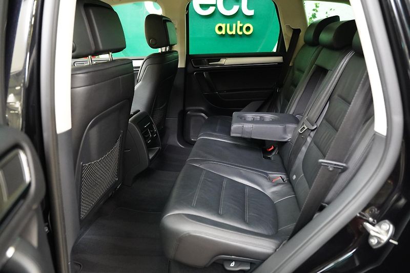 Volkswagen Touareg - fotka 26 z 29