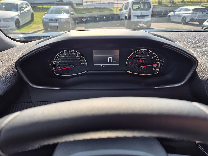 Peugeot 2008 (2026) BUSINESS TURBO 100 S&S MAN6  - fotka 19 z 23
