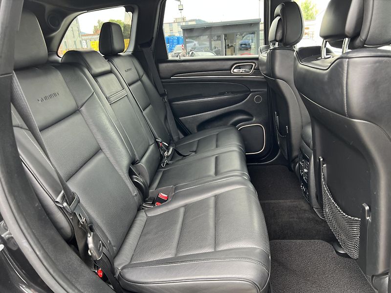 Jeep Grand Cherokee 3.0CRD SUMMIT AUTOMAT KŮŽE - fotka 37 z 47