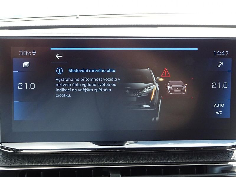 Peugeot 3008 (2023) ALLURE PACK 1.5 BHDi 130 EAT8 - fotka 32 z 49