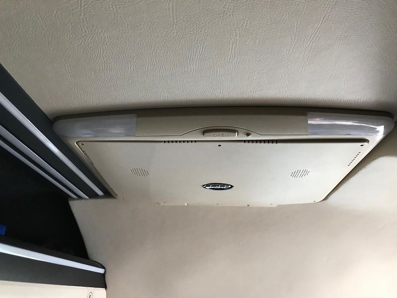 Mercedes-Benz (2016) Sprinter 519 CDI XXL- Panorama - fotka 9 z 13