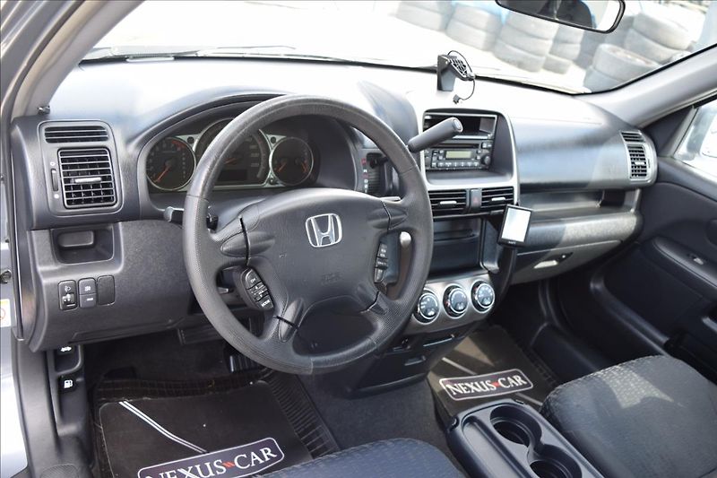 Honda CR-V 2,0 I 110KW AUTOMAT NÍZKÉ KM - fotka 16 z 50