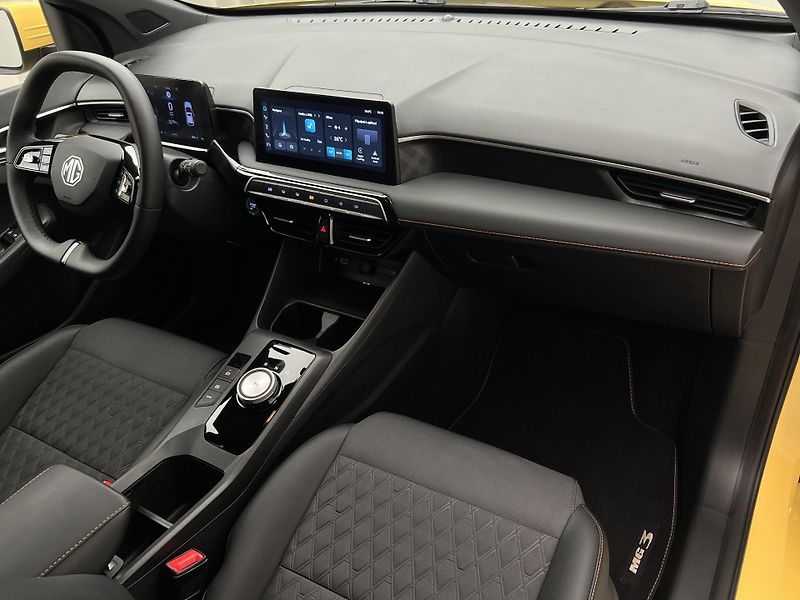 MG MG3 EXCLUSIVE HYBRID+ AUT CZ 1.maj - fotka 19 z 33