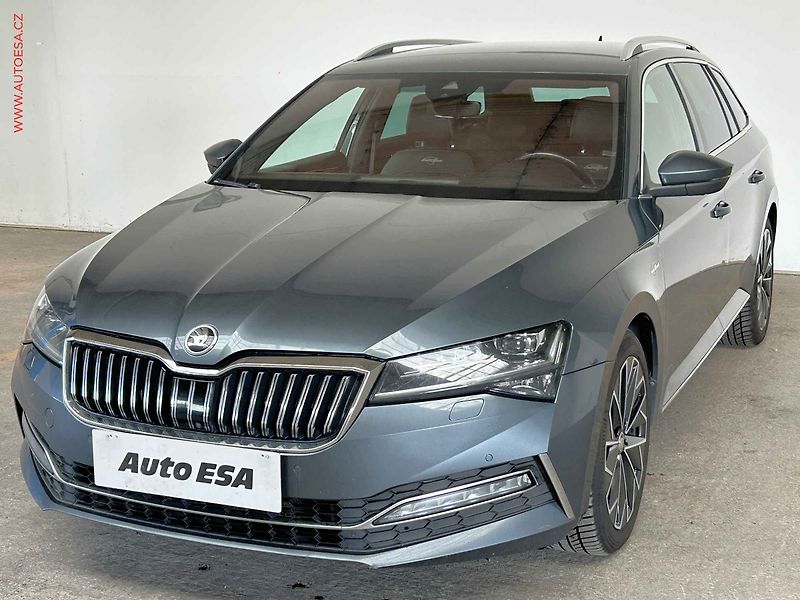 Škoda Superb (2022) 2.0TDi 4x4, ČR, DSG, LED - fotka 3 z 18