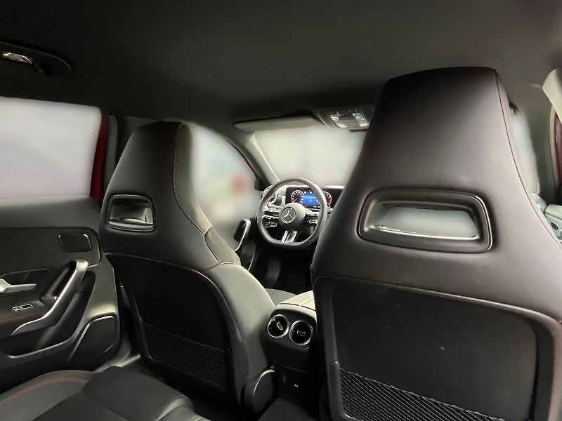 Mercedes-Benz Třídy A 200 AMG Line - fotka 17 z 18