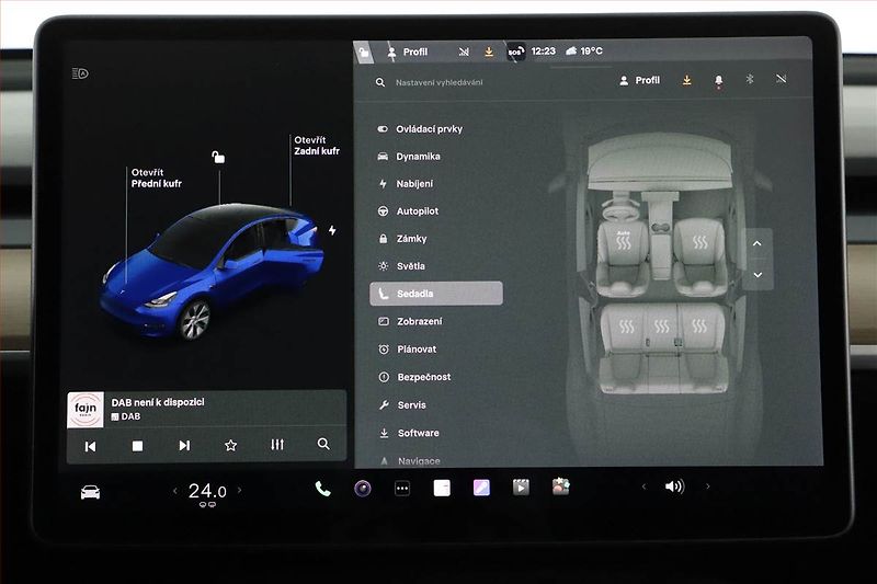 Tesla Model Y (2021) Long Range AWD 75kWh, SoH 91% - fotka 14 z 28