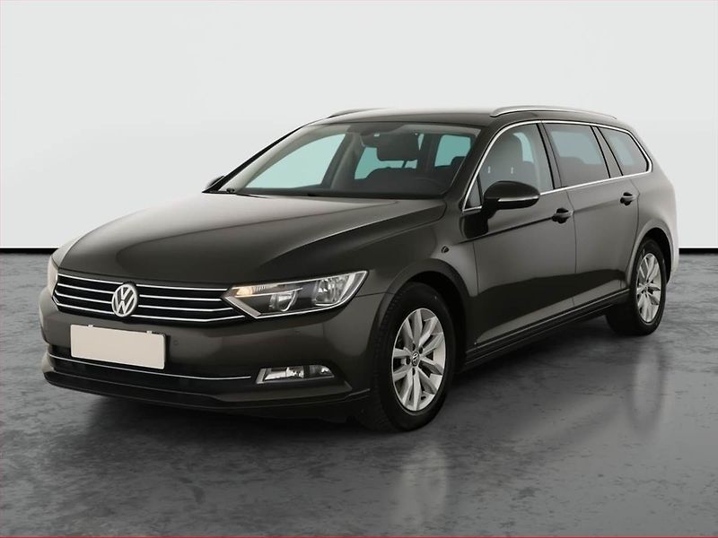 Volkswagen Passat (2016) 1.6 TDI, Navi, Tempomat - fotka 2 z 15