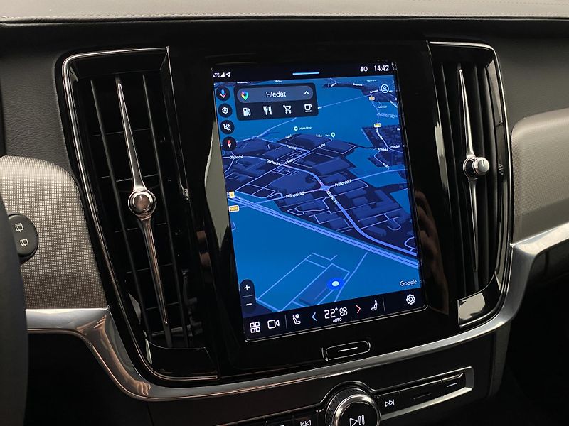 Volvo V90 CC B4 AWD BRIGHT PLUS AUT CZ - fotka 46 z 49