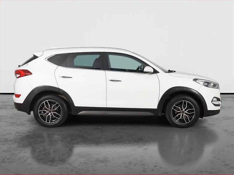 Hyundai Tucson (2016) 1.6 T-GDI, 4X4, Serv.kniha - fotka 6 z 22