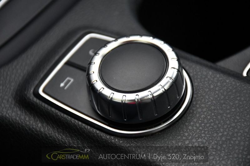 Mercedes-Benz GLA - fotka 33 z 47