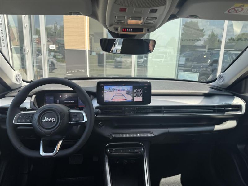 Jeep Avenger (2025) 1,2 Turbo e-Hybrid  Altitude - fotka 12 z 14