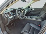 Volvo XC60 B4 AWD Plus Dark - náhled 9