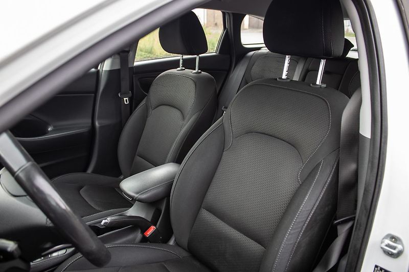 Hyundai i30 - fotka 10 z 33