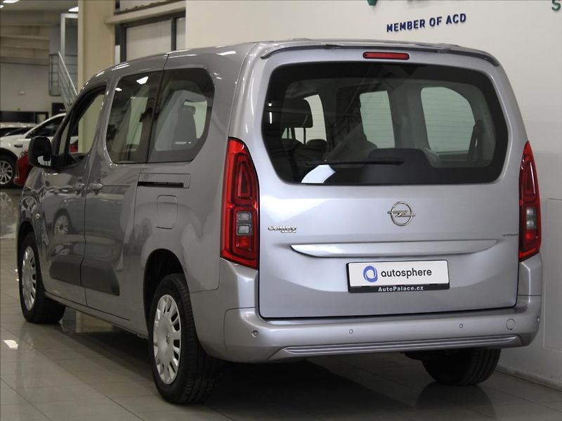 Opel Combo 1,2 Turbo 81kW LONG 7-míst ČR - fotka 3 z 20