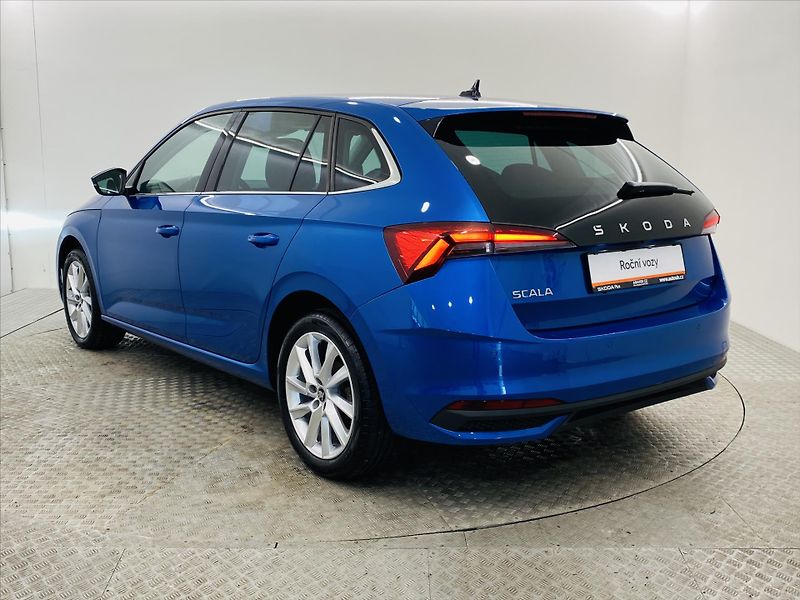 Škoda Scala 1,0 TSI 85kW Selection - fotka 24 z 25