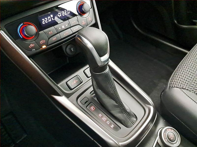 Suzuki SX4 S-Cross (2024) 1.5 Hybrid - fotka 13 z 16