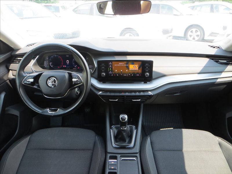 Škoda Octavia 2,0 TDI Ambition ČR - fotka 25 z 25