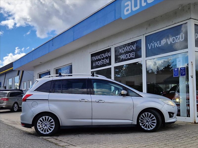 Ford Grand C-MAX 1,6 TDCi 7MÍST AUTOAC SENZORY - fotka 6 z 41