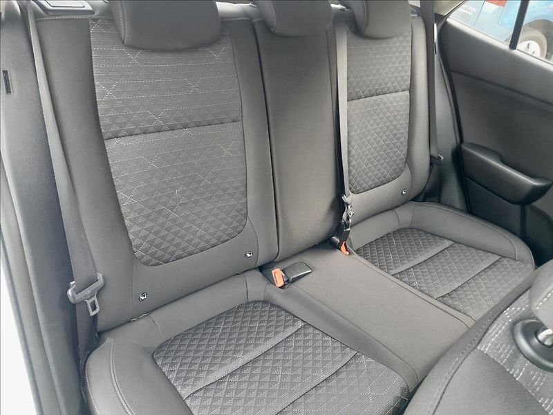Kia Rio 1,2i 61kW - fotka 26 z 44