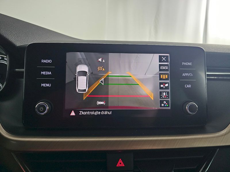 Škoda Scala (2023) 1.0TSi 81kW STYLE PLUS - fotka 12 z 32