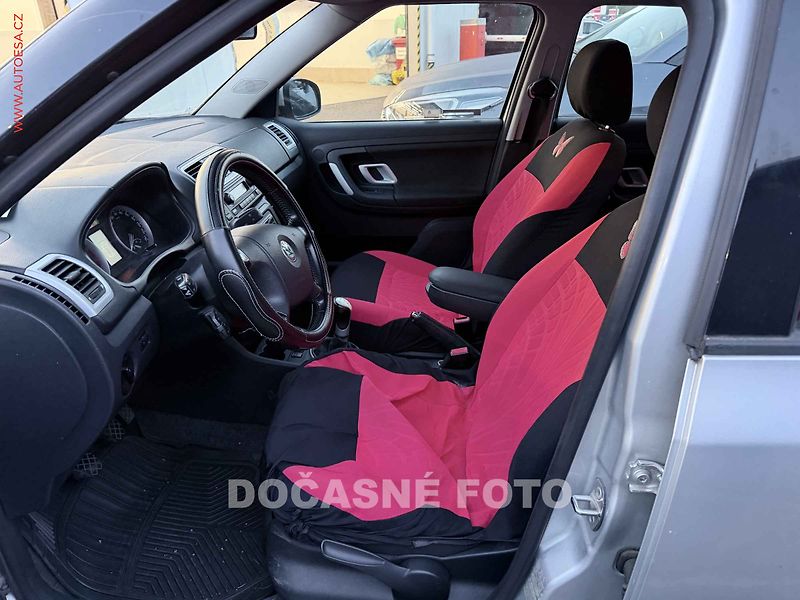 Škoda Fabia (2008) 1.2i, ČR, výhřev sed, temp - fotka 3 z 3