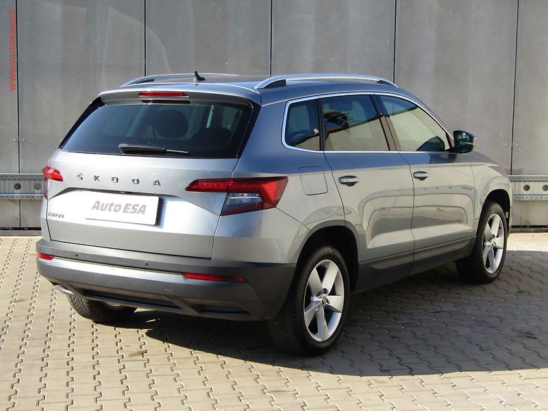 Škoda Karoq (2020) 2.0 TDi, ČR, Style, navi - fotka 4 z 22
