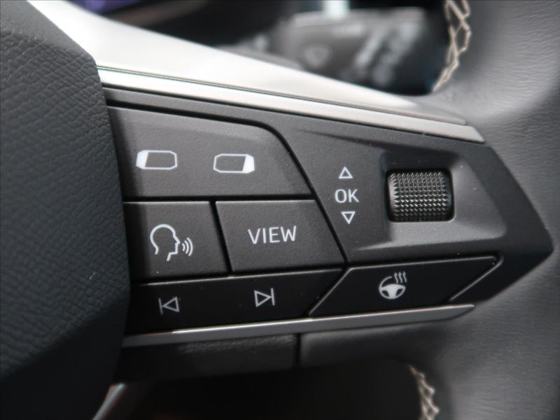 Seat Ateca 1,5 TSI DSG LED 1.majitel - fotka 17 z 39