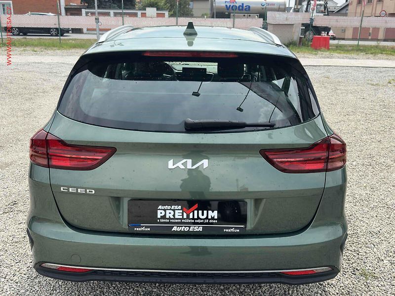 Kia Ceed (2023) 1.5i, 1.maj,ČR, AC, tempo - fotka 5 z 20
