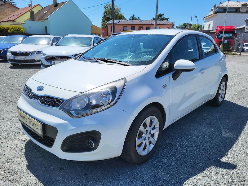 Kia Rio 1.4 i DOHC 16V 80kW - fotka 1 z 35