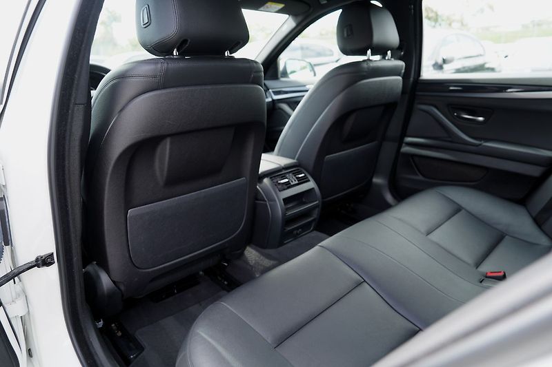 BMW Řada 5 520d xDrive/185 PS/kůže/AT - fotka 26 z 39