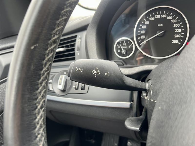 BMW X3 2,0 D  xDrive / KLIMA - fotka 23 z 36